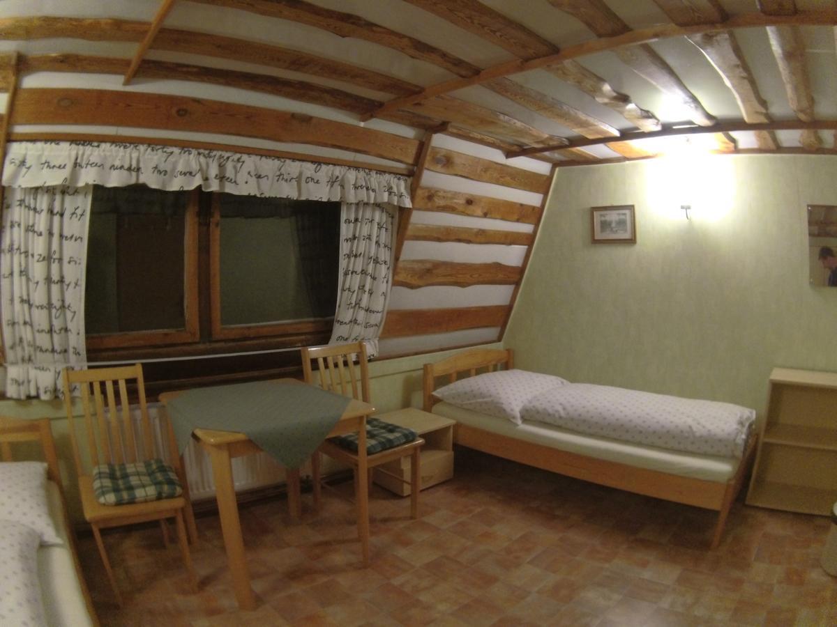Ubytovani U Vorechovskych Pec pod Snezkou Luaran gambar